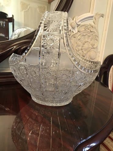 2 qız şəkilləri: Konfet gabi (balaca),iki edet var,her biri 200 — 1