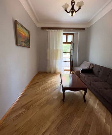 ucbucaq evlər: Bakı, 3 otaqlı, Köhnə tikili, m. Həzi Aslanov, 60 kv. m — 1