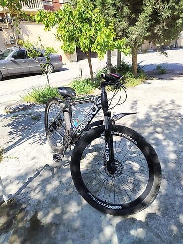 Velosiped 29 luq 7x3. Skorus 10.Manatlıq problemi var başqa hərşeyi at lalafo.az Velosiped 29 luq 7x3. Skorus 10.Manatlıq problemi var başqa hərşeyi