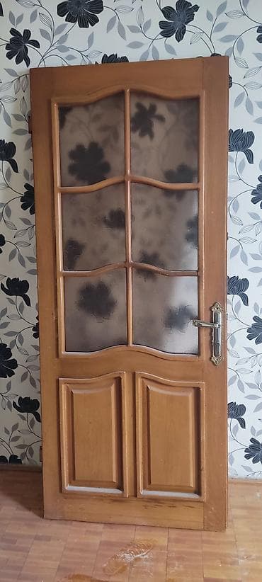 3 eded xoncali taxda qapi lazimdir: İşlənmiş otaq qapıları.4 ədəddir.hər biri 50 AZN — 1