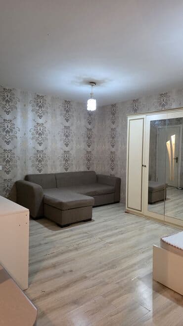 kirayə ev gənclik: Salam ev azadliq metrosuna 3 deq mesafede yerlesir.etrafda mekteb — 8