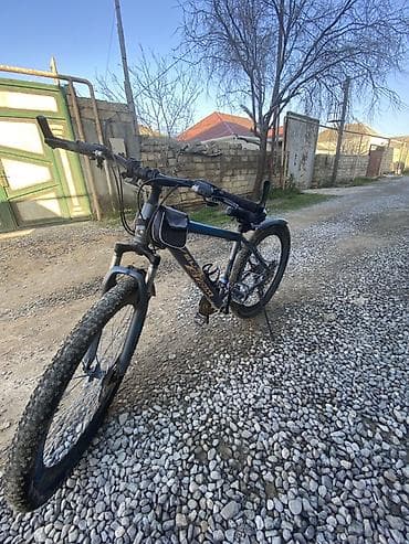 velosiped rambo 26: Təcili satılır MTB tipli velosiped - 26" təkərlər, qalın protektorlu — 2