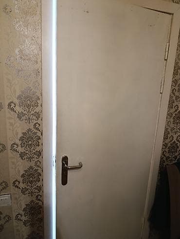 hamam ewyalari: Ağ rəngli daxili otaq qapısı ağır taxta qapı.keyfiyyətli. - Material — 2