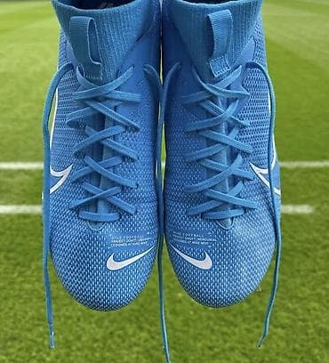 Səndəl və şəp-şüplər: Nike Mercurial Superfly krampon - Üst hissə: yüngül, sıx oturan — 2