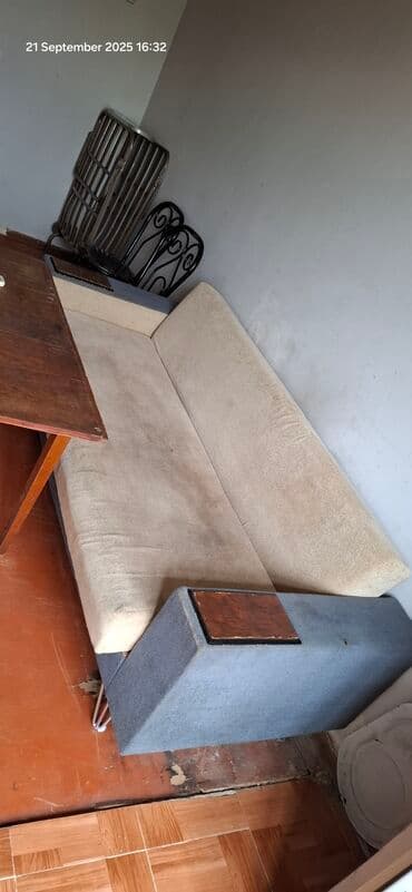 kiraye ev telebe: Kiraye ucun 1otaqli studiya tipli menzil. 1 otaqli Ev butun lazimli — 9