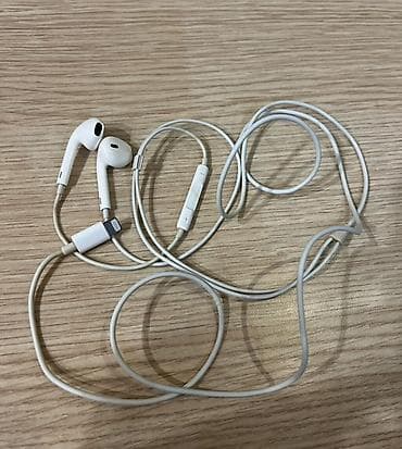 səsgücləndirici satılır: 🎧 Apple EarPods Lightning 💯% işlək, iPhone 13 və digər modellər — 1