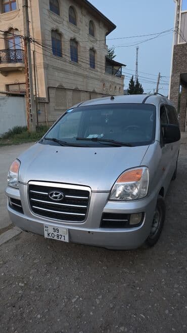 toyota supra satilir: Hyundai Starex miniven - Kuzov: gümüşü rəng, sürgülü yan qapılar, dam — 4