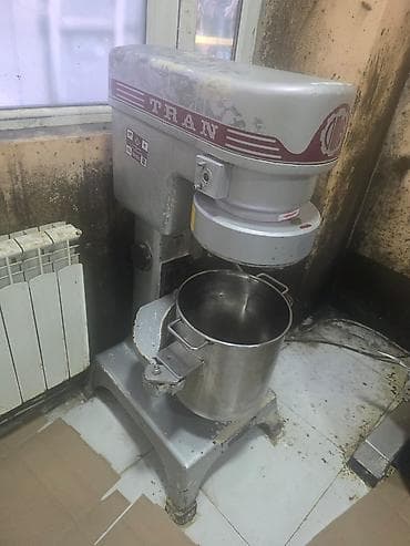 divan restoran: Sənaye tipli mikser – 20 kq-lıq tutum - 2 ədəd qazan daxil - 3 ədəd — 1