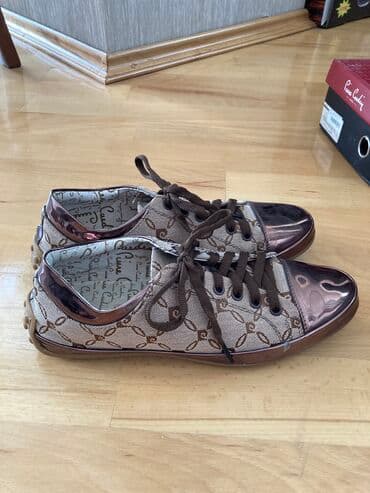 женские кроссовки reebok pump: Размер: 39, цвет - Бежевый, Б/у — 4