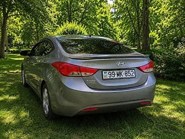 vip avto: Hyundai Elantra: 1.8 л | 2013 г. Седан — 5