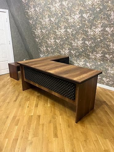 ofis divanı: Yeni, Müdir üçün, Künc masa — 2