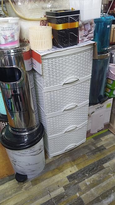 Plasmas Dolab yenidir rəngləri var