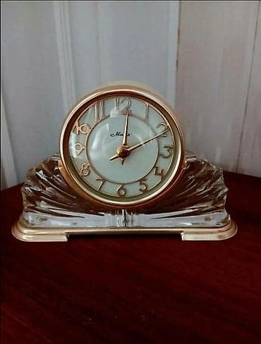 SSSR.1965 ci il. Moskva.B.U.M. İşləyir,ustada,olmayıb