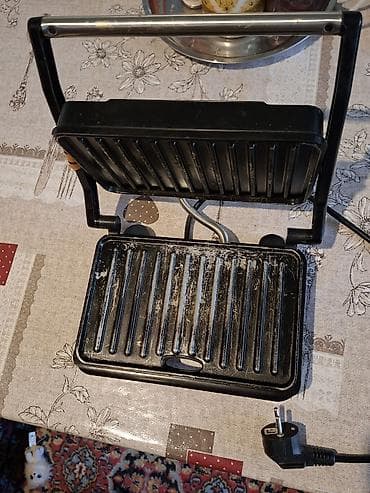 ucuz modem: Elektrik tost/sandviç presi aparatı satılır. İstəyən əlaqə saxlasın — 6