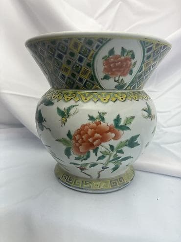 Vazalar: Bir vaza, Farfor — 3