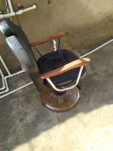 Rəflər, etajerkalar: Saş kəsimi kreslosu — 4