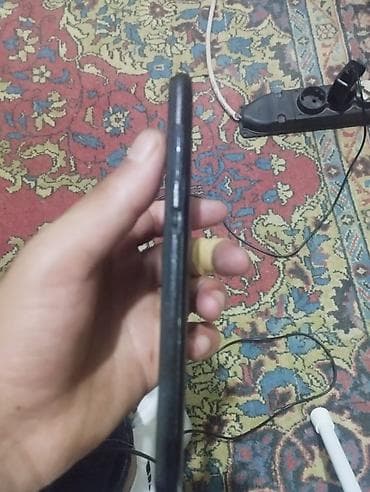 Salam 3 telefon 3 de satilir hem de barter var a30s-yan duymeler — 2