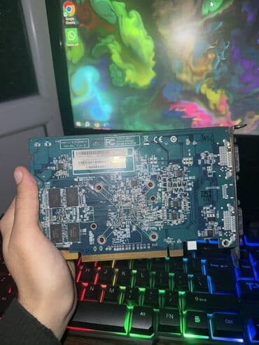 Prosessorlar: Məhsul: PCI Express videokart Təsvir: - Passiv soyutmalı (fan­sız) — 1