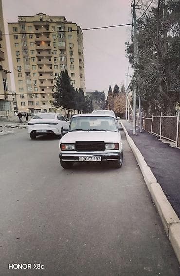 mosu: VAZ (LADA) 2107: 1.6 l | 2004 il 260000 km Sedan — 3