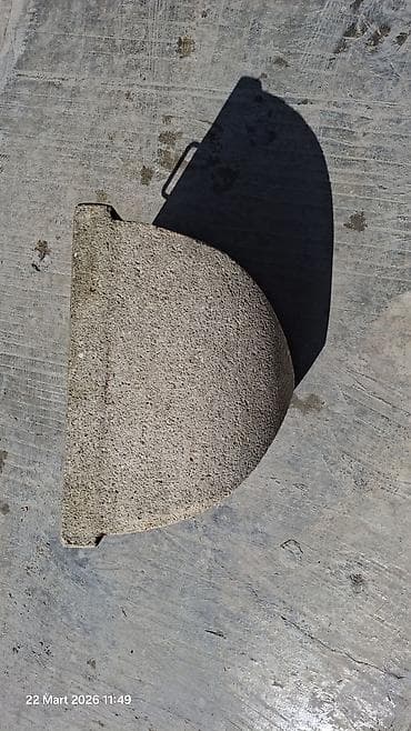 goz muncugu: Mükəmməl su süzür göz yaşı kimi. Gədəbəy Daşı. Gədəbəydə yonulub — 5