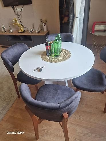 stol srul: Mətbəx üçün, Açılmayan, Yumru masa, 4 stul — 1