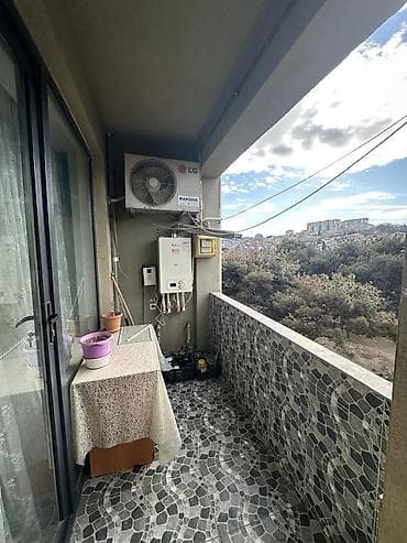 Kommersiya daşınmaz əmlakı: Qaraçuxur qəs., 2 otaqlı, Yeni tikili, m. Neftçilər, 65 kv. m — 8