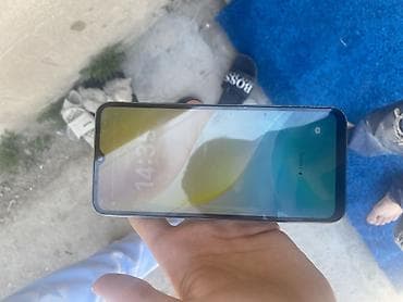 honor magicbook: Honor X6b, 128 GB, rəng - Yaşıl, Qırıq — 2