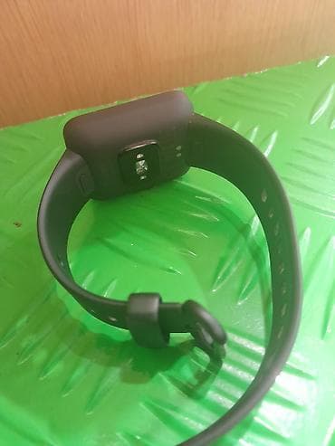 saatlar qol: Saat 220 manata alınıb 120 manata satılır.15 gün işlənib tam ideal — 3