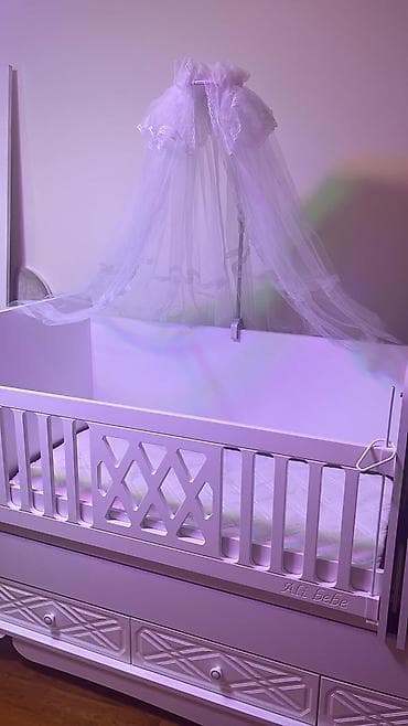 nirvana yataq desti: Oğlan və qız üçün, Yeni, Dördbucaq, Beşik, Dəst ilə, Matras ilə, Yellənmə mexanizmsiz — 1