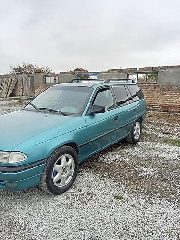 belarus 892 satilir: Opel Astra: 2 l | 1995 il Universal — 2