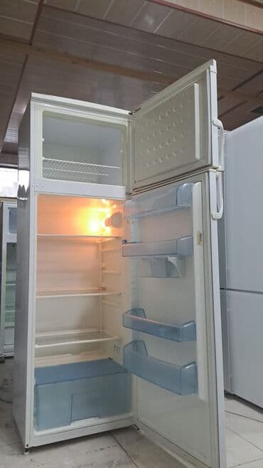 Boşqablar: 2 qapılı Beko Soyuducu Satılır, rəng - Ağ — 1