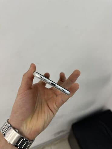 Kompüter, noutbuk və planşetlər: IPhone SE 2020, 64 GB, Ağ, Zəmanət, Barmaq izi, Simsiz şarj — 3