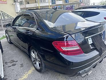 mercedes e280: Mercedes-Benz C‑Class sedan (W204) – qara rəng, AMG paketli görünüş — 6