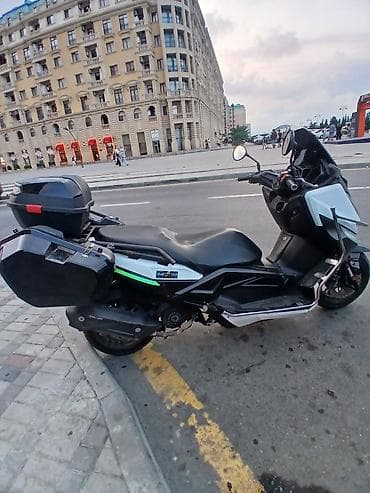 mape: Şəhərdaxili və uzun məsafələr üçün rahat maxi-skuter. Xüsusiyyətlər — 4