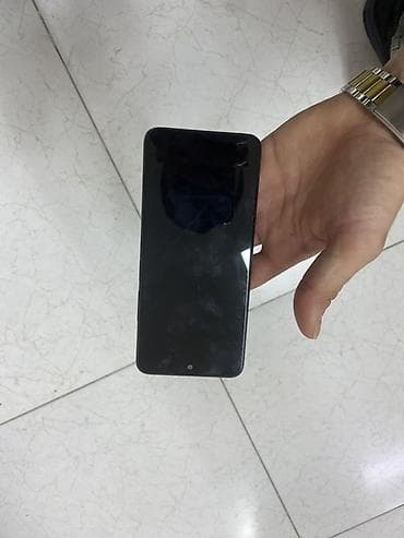 iphone 11 pro islenmis: Redmi smartfon - Korpus: mat tünd-boz rəng, düz kənarlı dizayn, sağ — 5