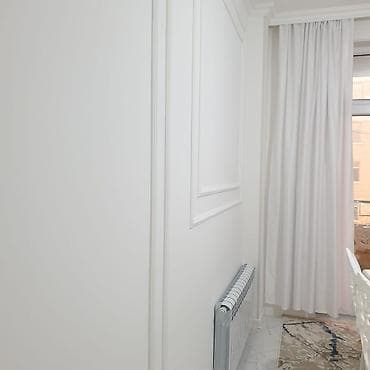 masa və oturacaq: Mənzil Ariz şadlıq sarayının yanındakı yeni tikilmiş binada binanın 3 — 3