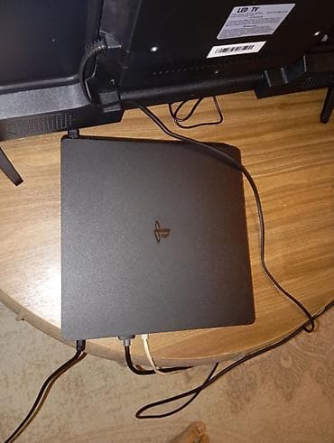 sony mikrafon: PlayStation 4 Slim oyun dəsti Komplekt: - PS4 Slim konsolu - 2 ədəd — 3