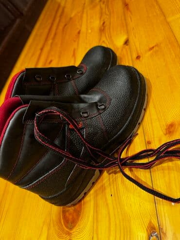 YDS təhlükəsizlik ayaqqabıları - Model: YDS iş/ təhlükəsizlik botu -