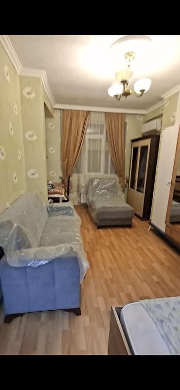 şirniyat evi: Satilir : 1 otaqlı, mebellə təmin olunmuş mənzil/otaq. Ünvan Abşeron — 3