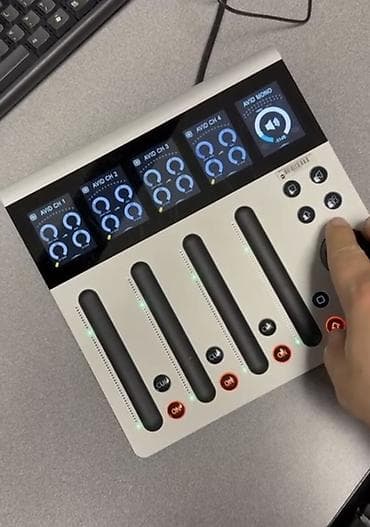 ses mixeri: Intellimix PRO Desktop Mixer Faderlər (tənzimləyicilər) xarab olmur — 2