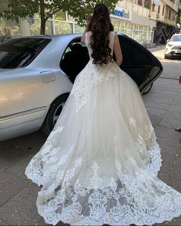 yaşıl qadın ətəkləri: 150-200-300 Gelinlikleri bağlandığımız üçün satırıq. Türkiye — 5