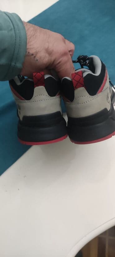 yaşıl krossovkalar qadın üçün: Tiberland brend geyim — 6