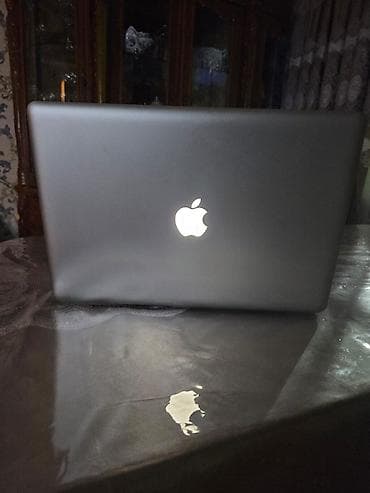 Apple MacBook: Apple MacBook Pro 15" (Mid 2010) - Ekran: 15.4" LED, MacBook Pro — 5