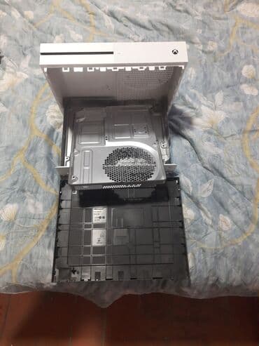 vector robot qiymeti: Xbox one s korpus корпус — 1