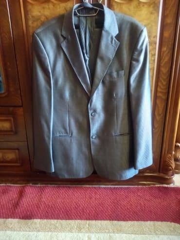 kişi ucun klassik qara kostyum: Pencək əla vəziyyətdə,alt və üstü,üstündə də qalstuk hədiyyə,özünüz — 2