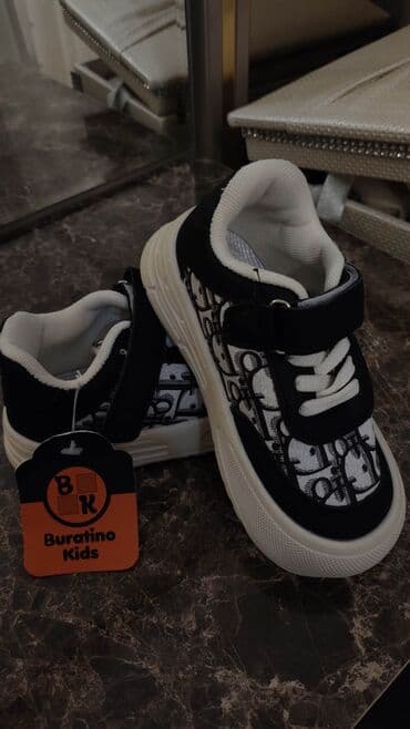 qebelend ters ev: Yep yenidir hec geyinilmeyib ela veziyyetde 10azn satiram olcu — 1