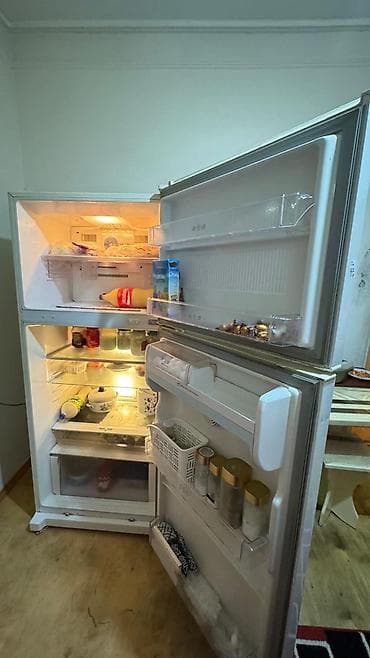qapi matoru: 2 qapılı LG Soyuducu Satılır, rəng - Ağ — 2