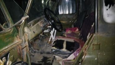 amartizatorlarin satisi: UAZ 469: 2.4 l | 1993 il 5835000 km Universal — 6