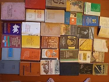 tibbi avadanlıqlar: Kolleksiya: köhnə kitablar, vinil valları, mexaniki patefon — 5