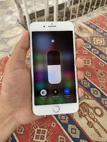 note 15 pro max: IPhone 8 Plus, 64 GB, Ağ, Barmaq izi, Simsiz şarj — 2